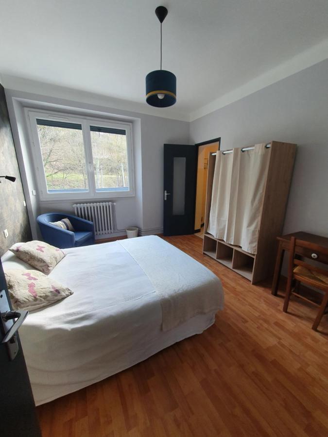 Chambre Privee Du Majestic 생 아프리크 외부 사진